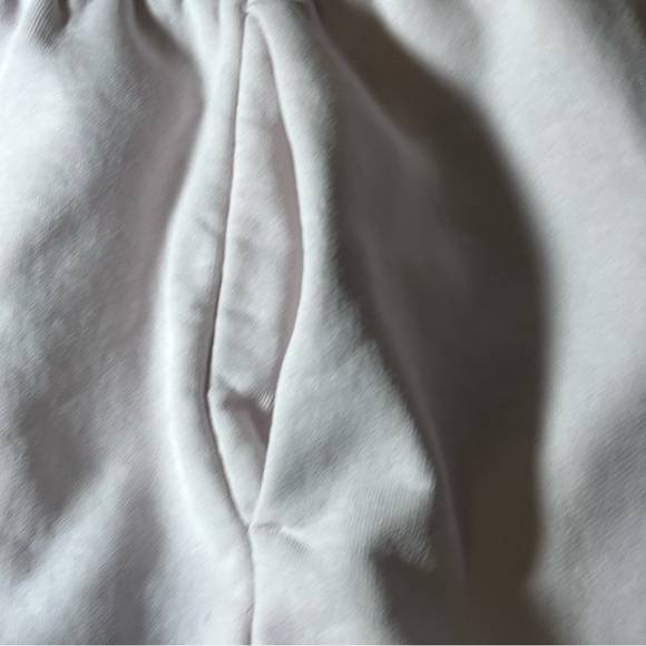 Hoodrich Muted Pink Sweatshirt Material Shorts, size Small - Picture 11 of 13